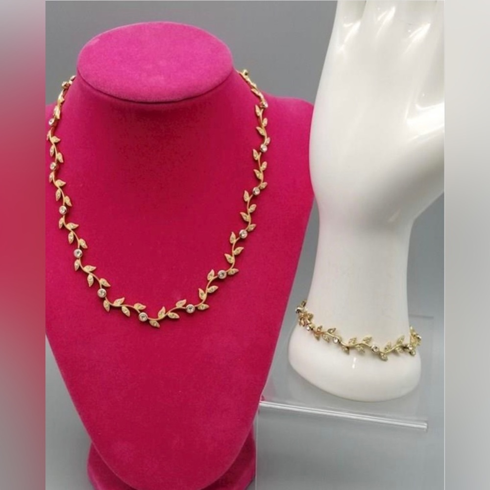 Nadri CZ Leaf Design Jewelry Set